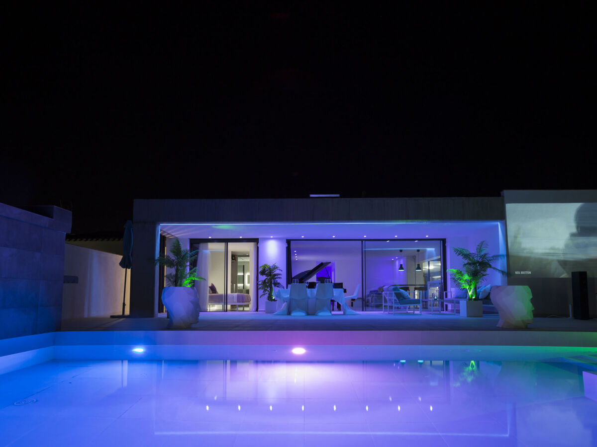 Lighthouse, maison moderne avec piscine à Empuriabrava - Photo 45