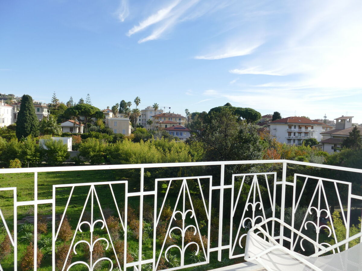 Citrus House – Appartement 3 pièces avec balcons à Bordighera - Photo 2