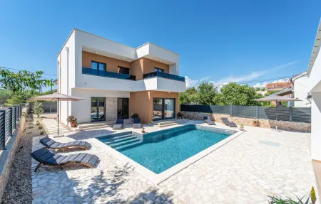 Location maison de vacances à Sukosan