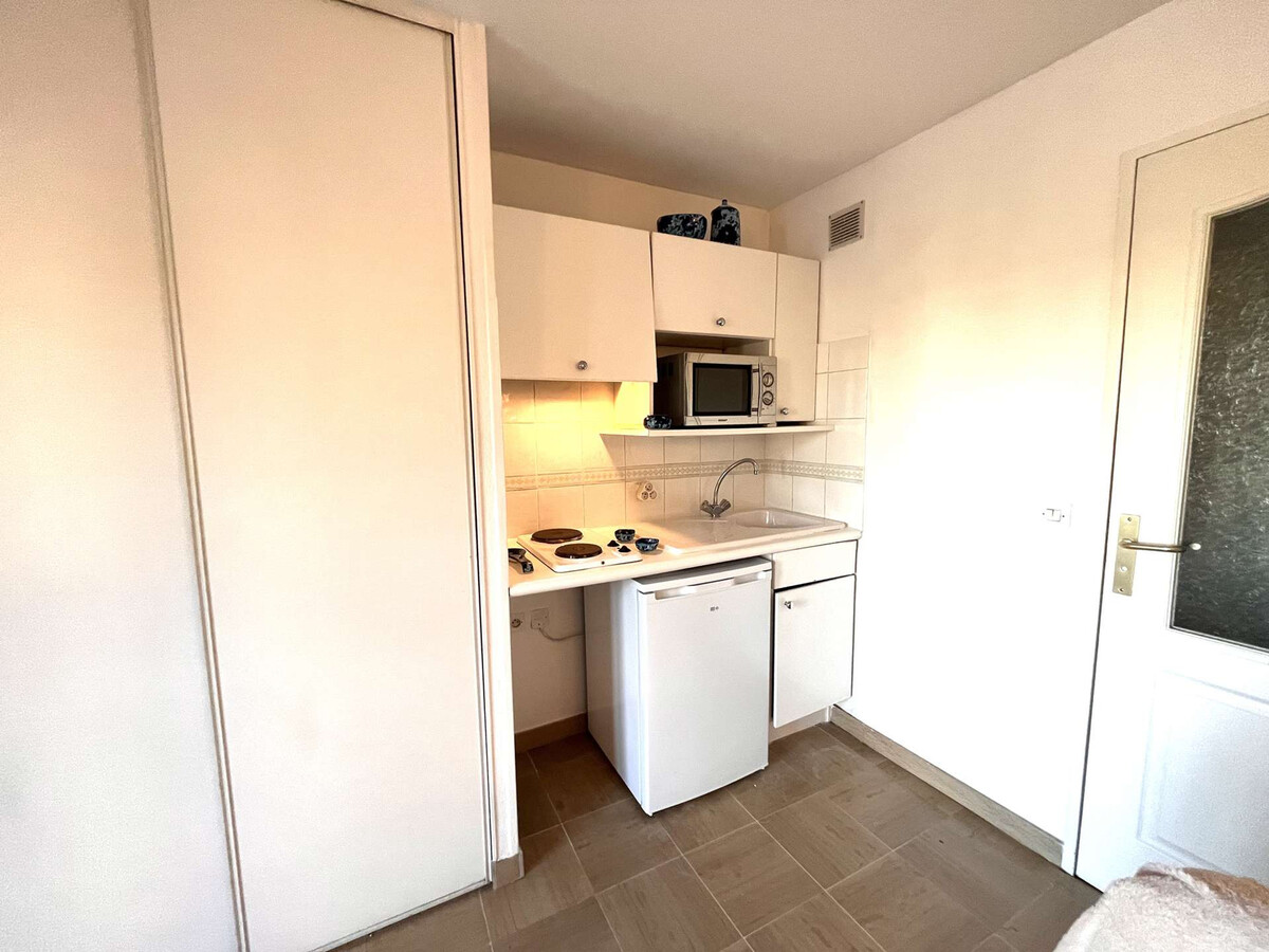 Studio cabine 2 pers Port Fréjus, face aux quais - Photo 3