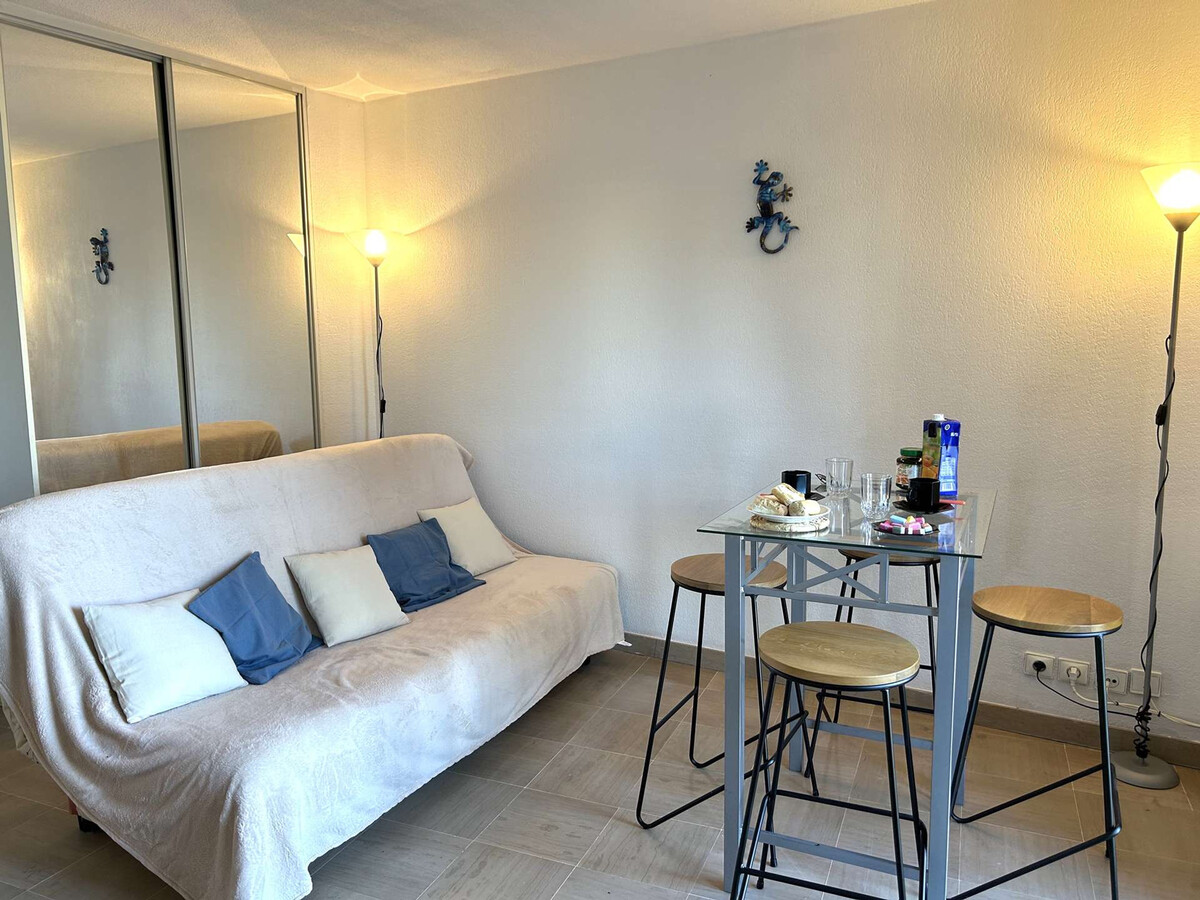 Studio cabine 2 pers Port Fréjus, face aux quais - Photo 7