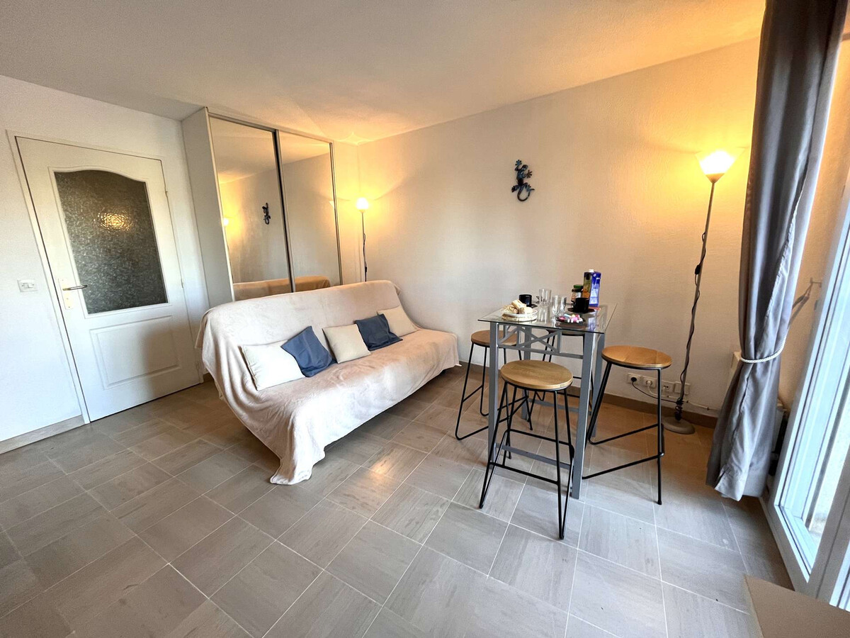 Studio cabine 2 pers Port Fréjus, face aux quais - Photo 8