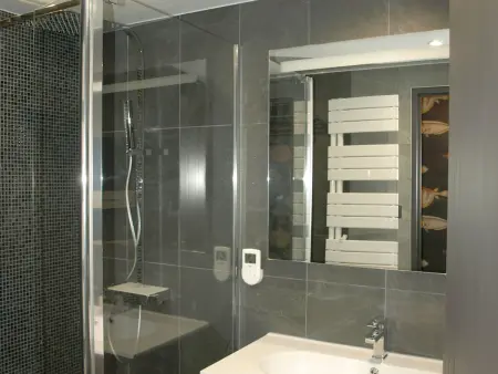 Maison 76 m² rénovée 2019, 1 km plage, jardin forêt - Photo 3