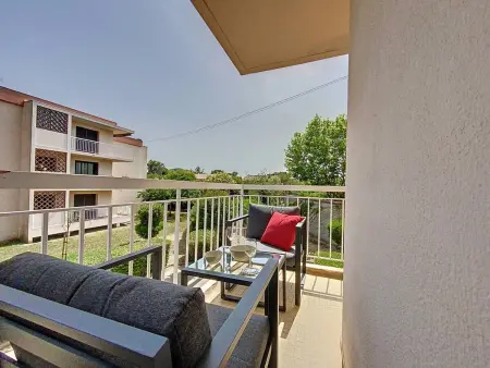 Appartement 65 m² à 150 m de la plage des Lecques : photo 2