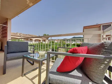 Appartement 65 m² à 150 m de la plage des Lecques : photo 4