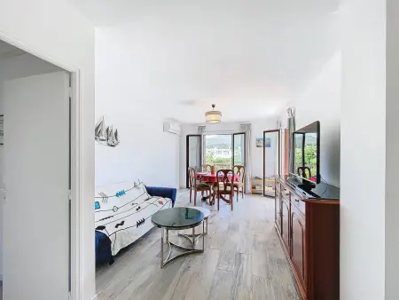 Appartement 65 m² à 150 m de la plage des Lecques : photo 5