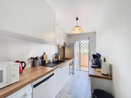 Appartement 65 m² à 150 m de la plage des Lecques : photo 9