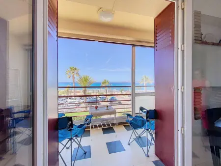 Appartement front de mer avec terrasse véranda : photo 2