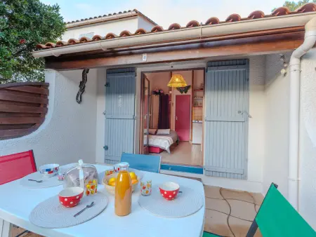 Studio 18 m² Bois d'Eleis aux Mathes, terrasse 15 m² : photo 2