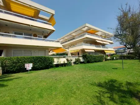 Location appartement à Miami Platja, Spectaculaire appartement en première ligne de mer avec piscine à Miami Playa