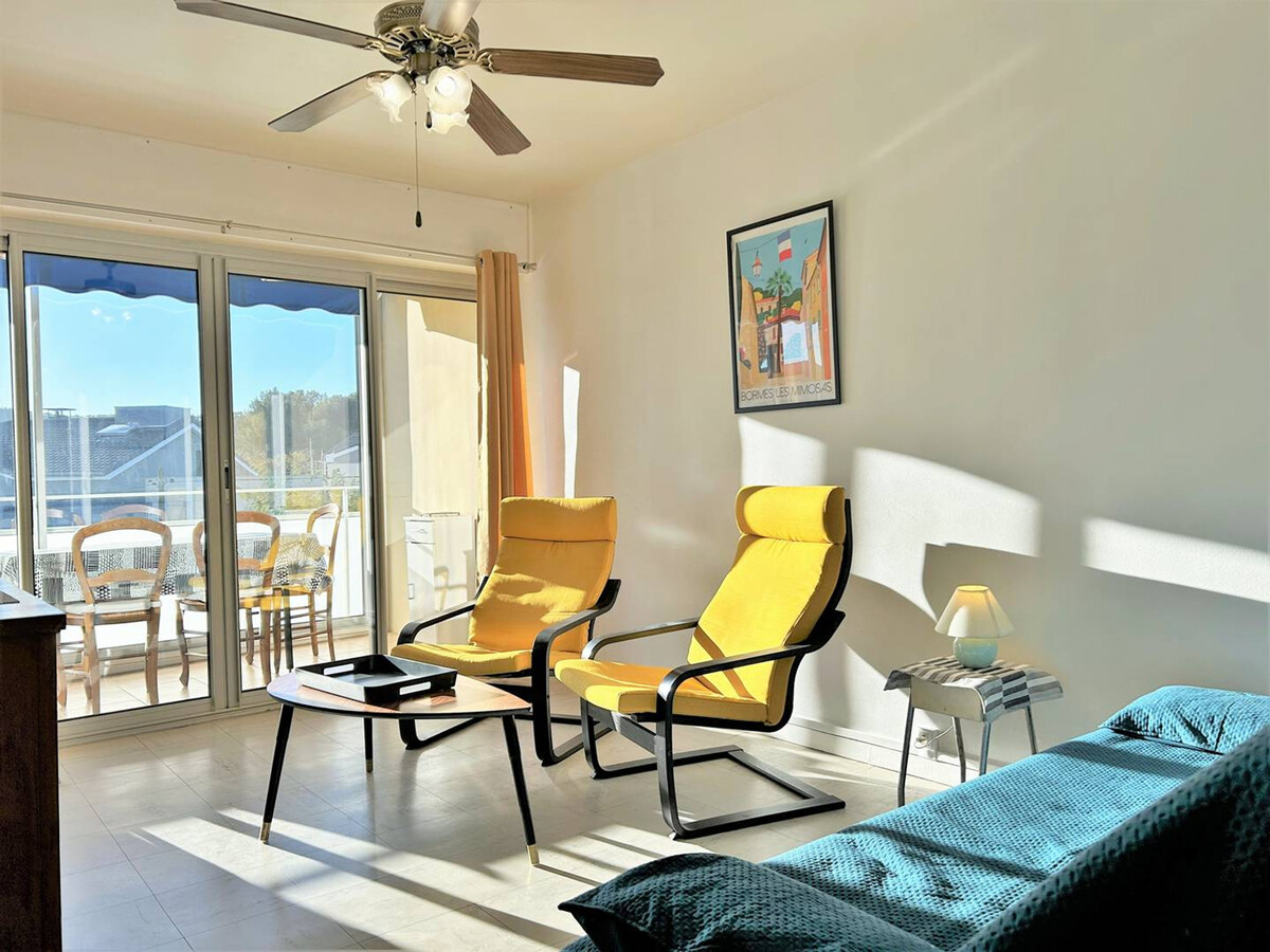 Appartement 150m plage, terrasse fermée, parking privatif - Photo 3