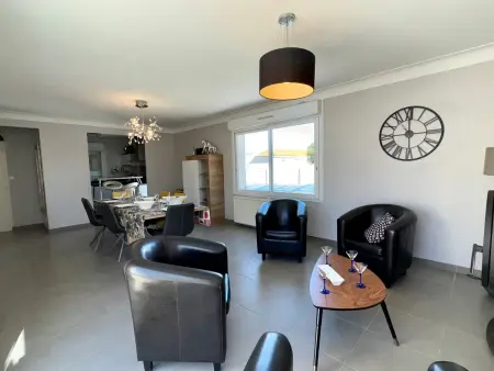 Maison Spacieuse avec Piscine Privée et Jardin à Saint Jean de Monts - Photo 22