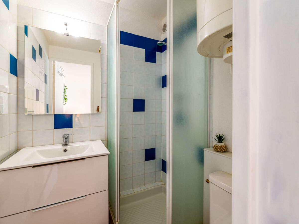 Appartement 2 pièces rénové 350 m de la plage - Photo 10