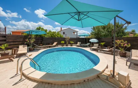 Location appartement à Peroj