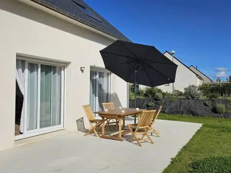 Location maison à Perros Guirec, Maison neuve avec jardin et WIFI à Perros-Guirec