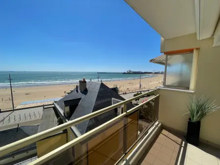 Location appartement à Les Sables d'Olonne, Bel appartement T3 avec balcon, parking et Wi-Fi aux Sables-dOlonne