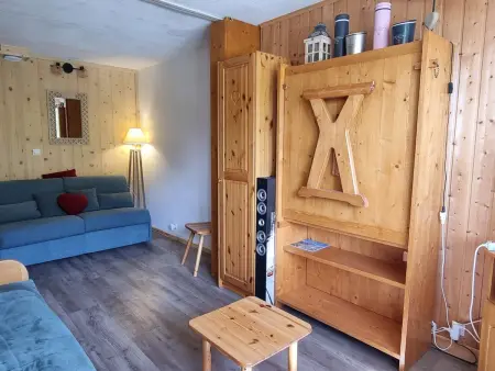 Location appartement à Plagne Aime 2000, Studio rénové, pied des pistes avec balcon exposé sud