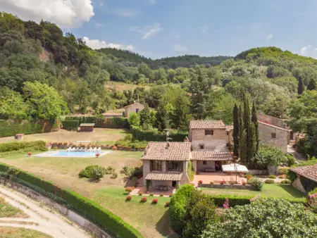 La Terrazza, gîte 10 personnes avec piscine à Vicchio : photo 4