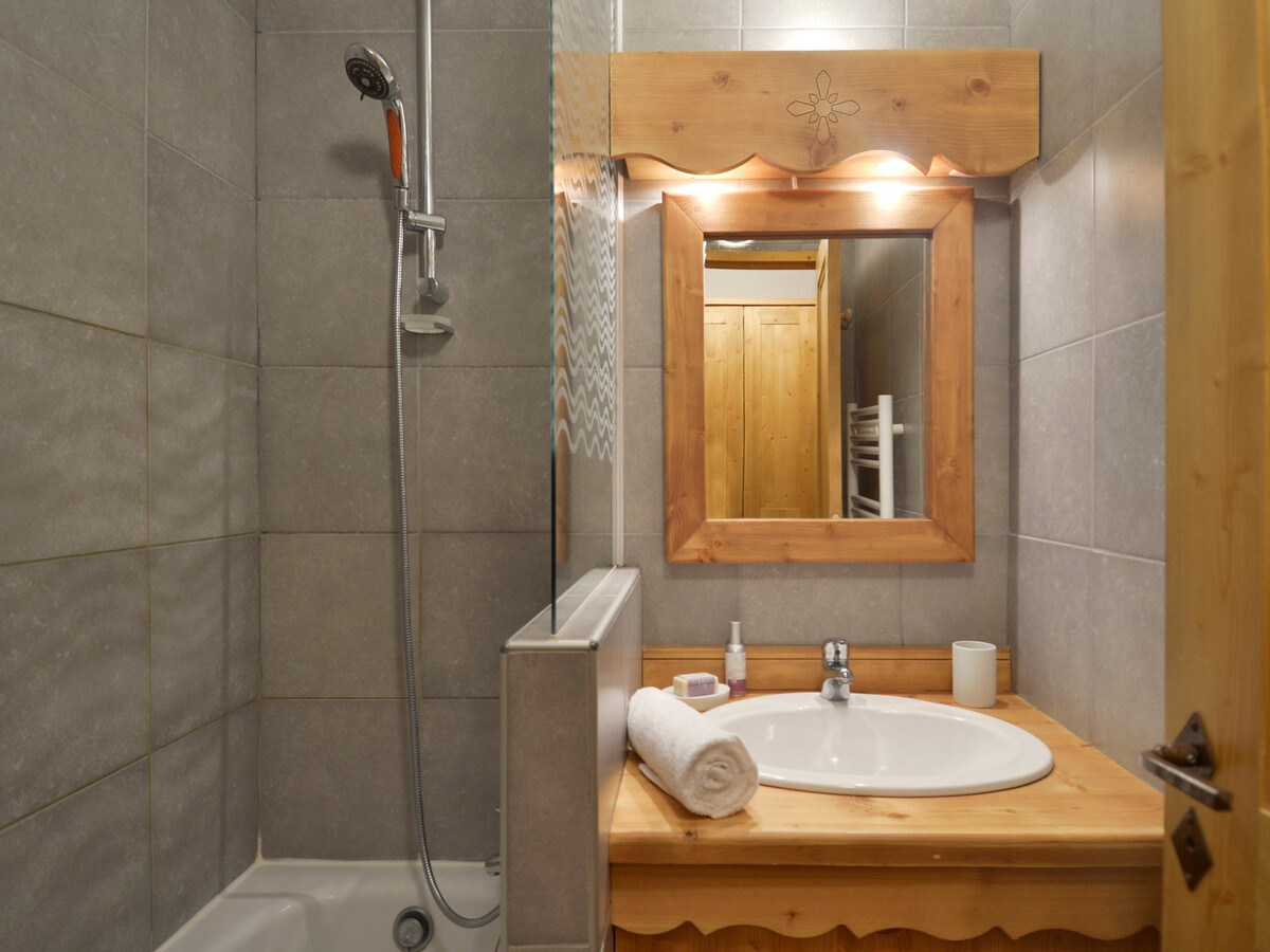 Charmant appartement rénové 2 pièces + cabine, accès piste, animaux admis - Photo 2