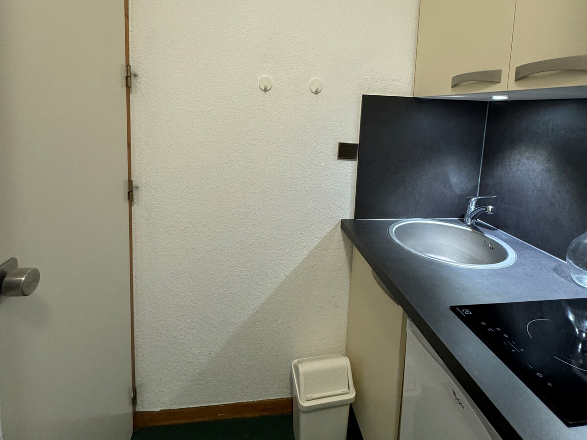 Studio 17 m² skis aux pieds, balcon vue pistes - Photo 4