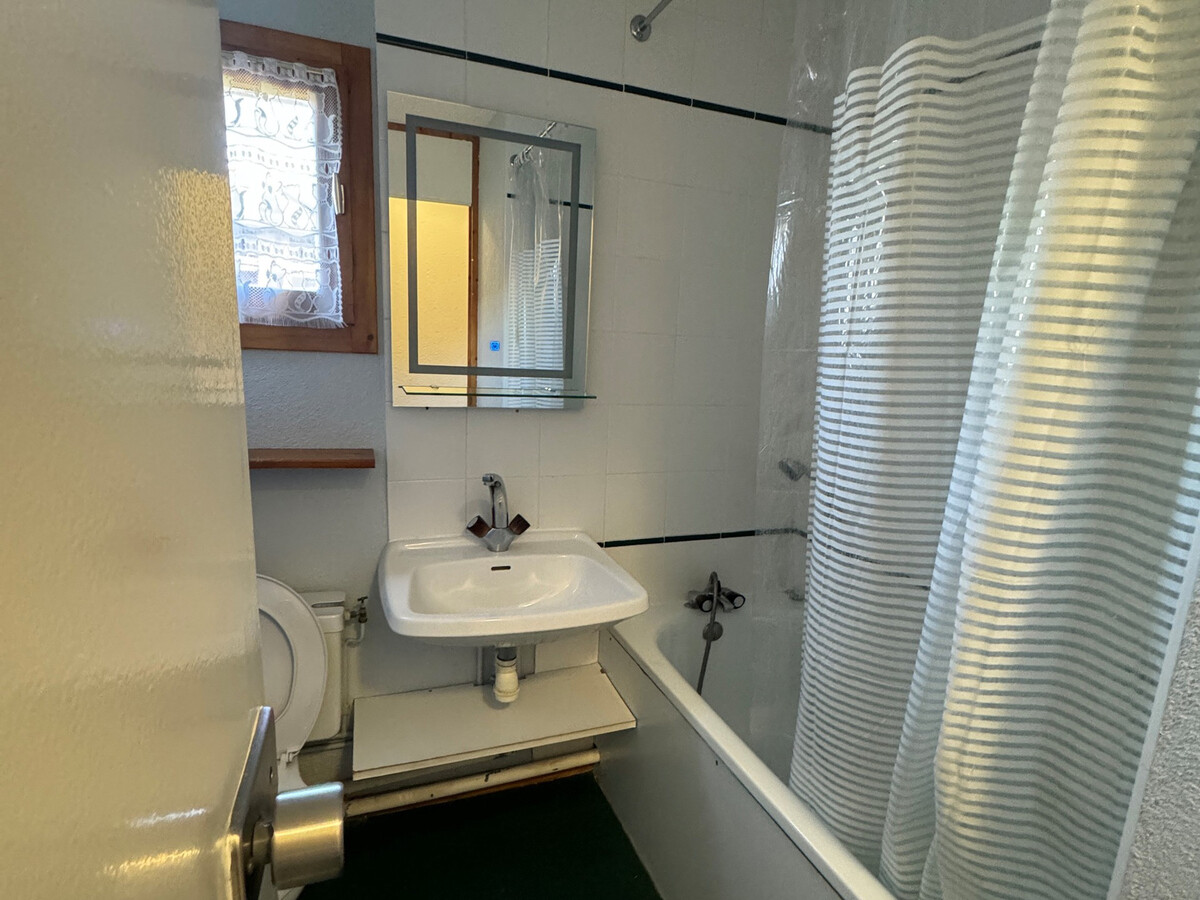 Studio 17 m² skis aux pieds, balcon vue pistes - Photo 5