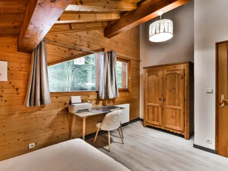 Chalet familial confortable 7 pers, 800m des pistes, terrasse, parking, WiFi, équipements modernes - Photo 9