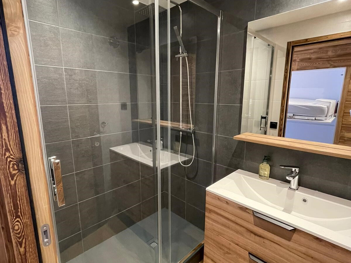 Appartement 2 pièces rénové, pieds des pistes à Tignes - Photo 4