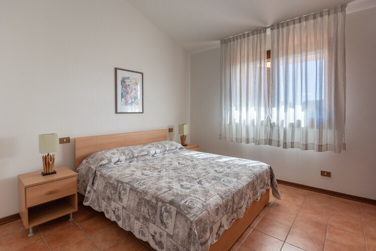 Villa jumelée 100 m² avec jardin clôturé à Albarella - Photo 9