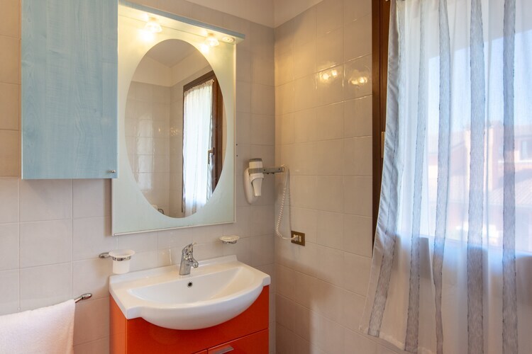 Villa jumelée 100 m² avec jardin clôturé à Albarella - Photo 11