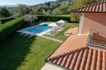 Villa Loro Ciuffenna : 5 chambres, piscine privée, vue Toscane : photo 11