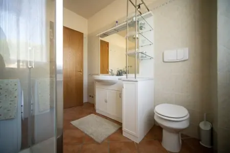Villa Loro Ciuffenna : 5 chambres, piscine privée, vue Toscane : photo 34