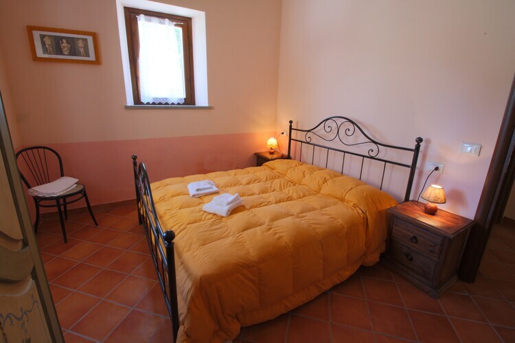 Rosa Gialla, maison rustique en vallée avec piscine - Photo 15
