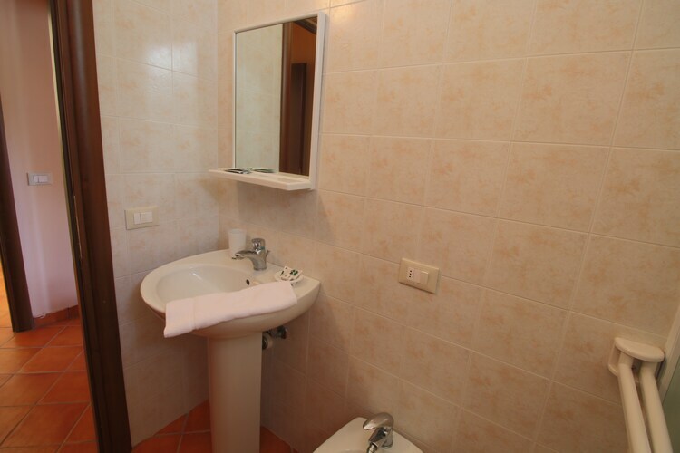 Rosa Gialla, maison rustique en vallée avec piscine - Photo 27