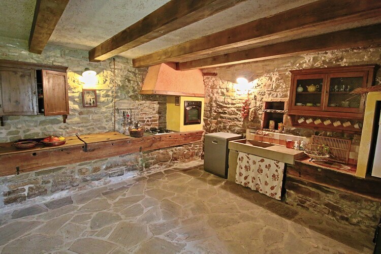 Maison Nicchio di Rosa - Piscine et jardin à Apecchio - Photo 4