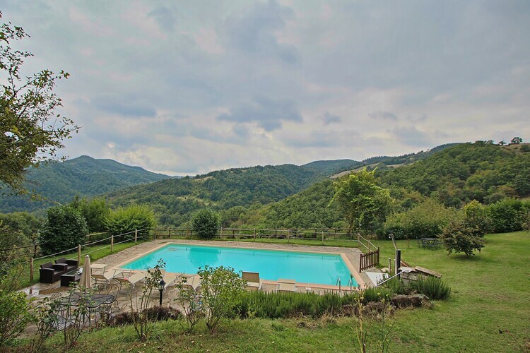 Maison Nicchio di Rosa - Piscine et jardin à Apecchio - Photo 8