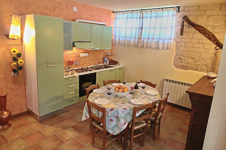 Maison 6 personnes avec piscine à Cagli - Photo 4