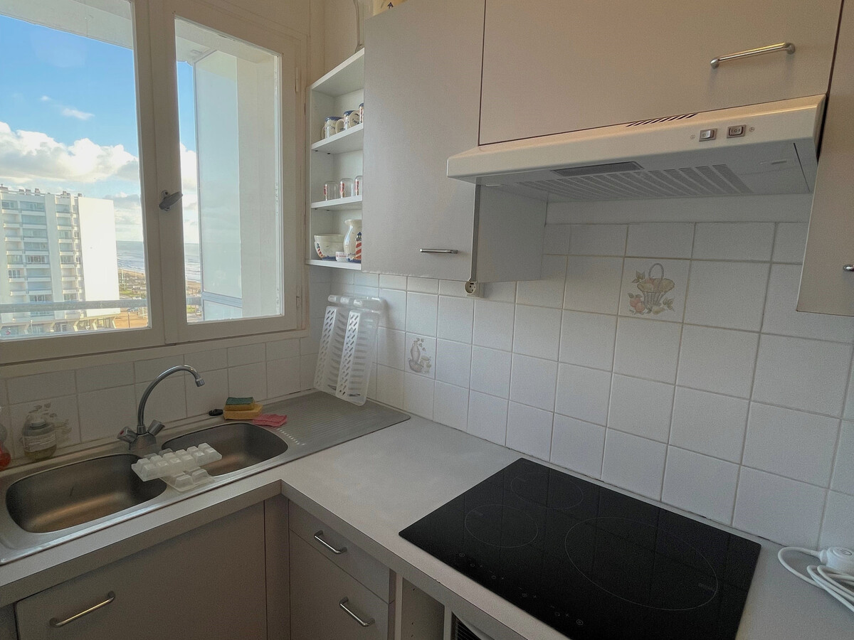 Studio 7e étage, vue mer 180°, à 50m de la plage - Photo 6