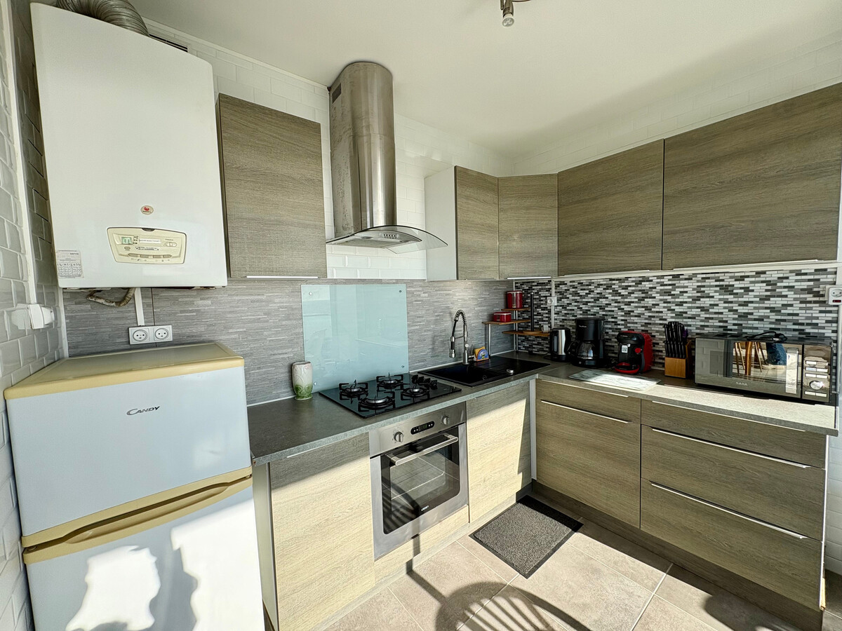Studio lumineux 30m² avec alcôve, grand balcon face mer - Photo 3