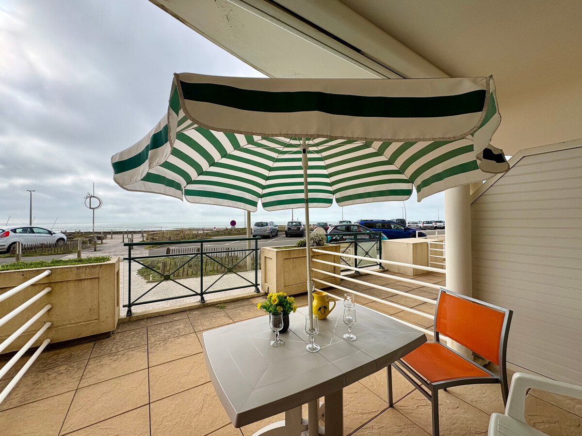 Appartement face mer avec terrasse et école de voile - Photo 10