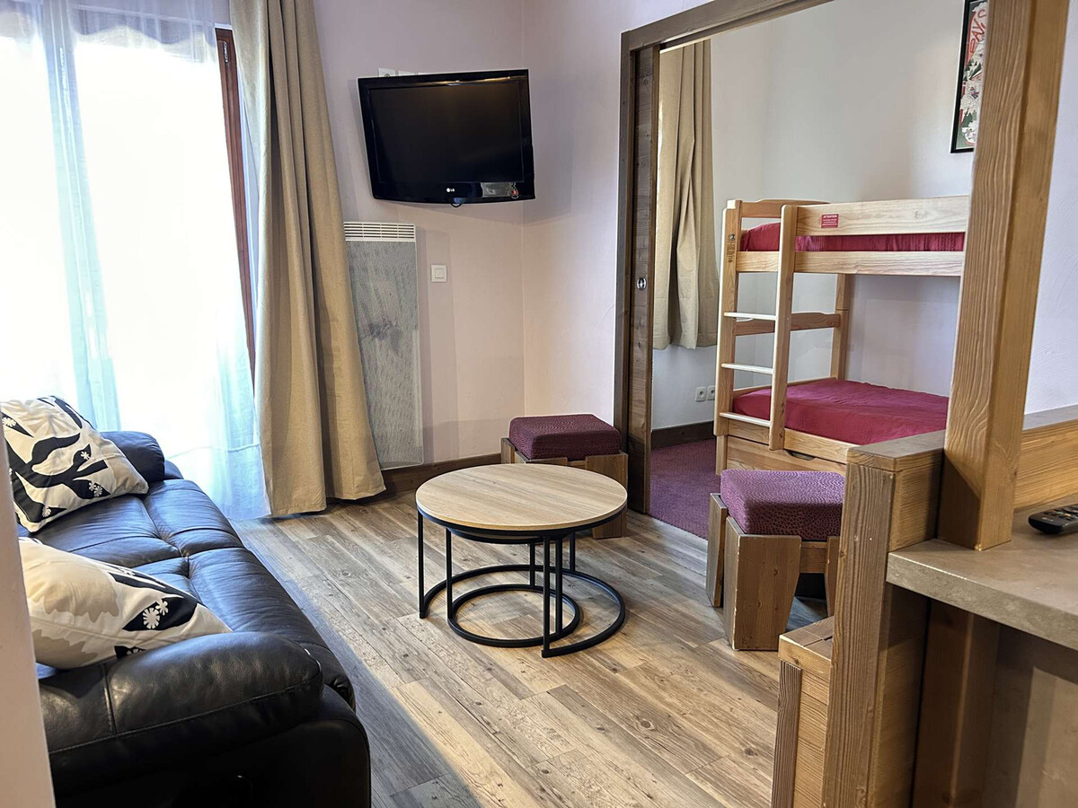 Appartement 2P cabine Risoul 1850, piscine et sauna - Photo 1