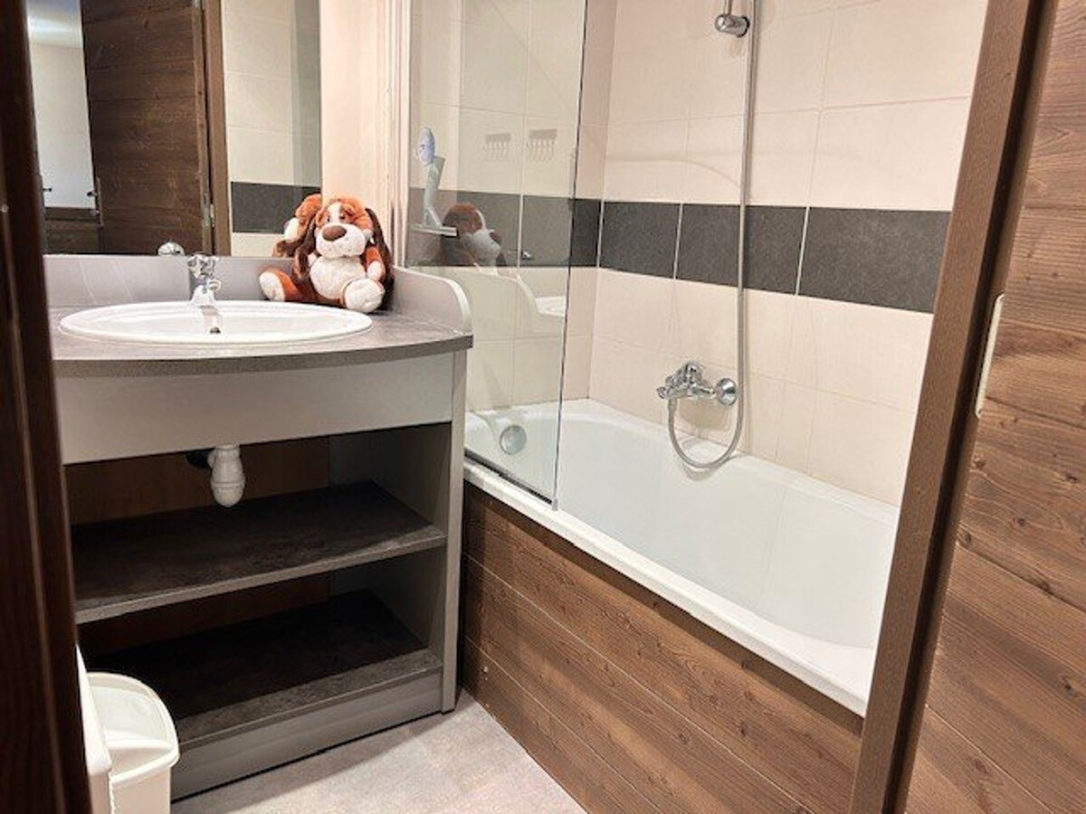 Appartement 2P cabine Risoul 1850, piscine et sauna - Photo 12