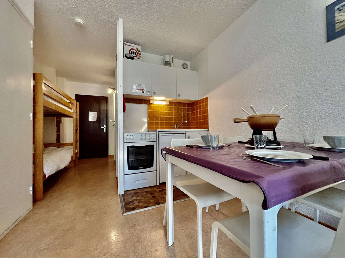 Studio 4 pers. balcon sud, 150m des remontées – La Salle-les-Alpes - Photo 2