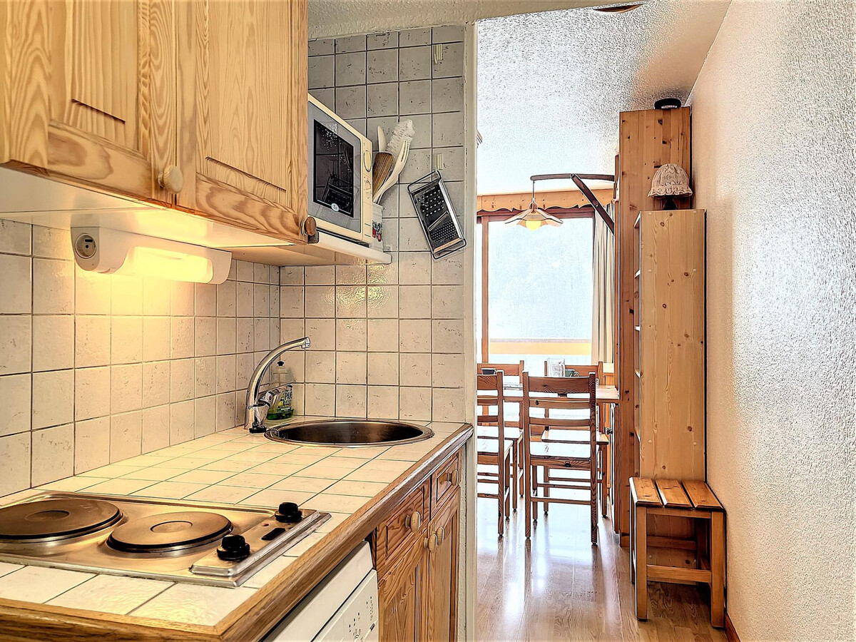 Studio 22m² aux pieds des pistes, balcon sud - Photo 9