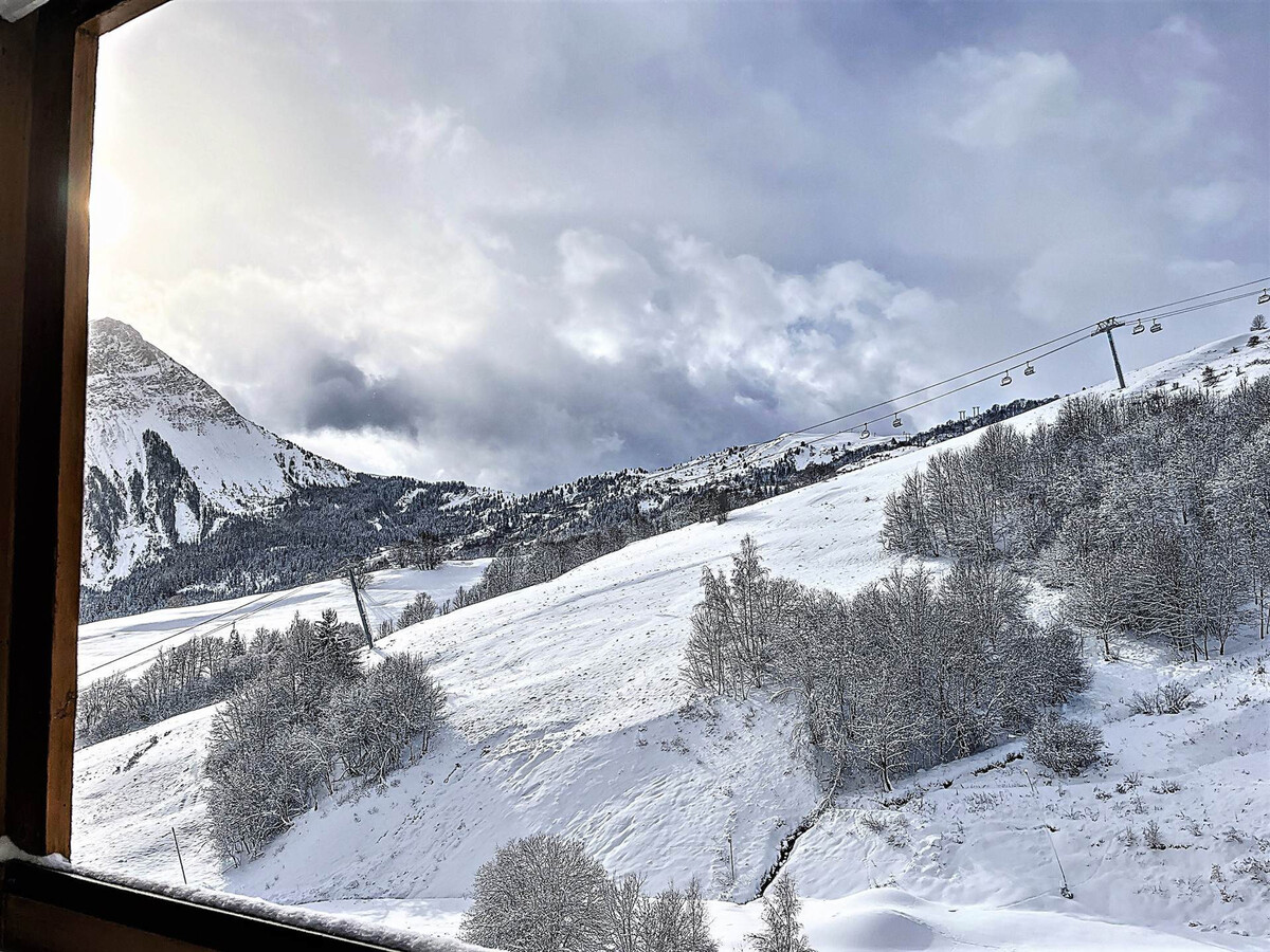 Studio 22m² aux pieds des pistes, balcon sud - Photo 13