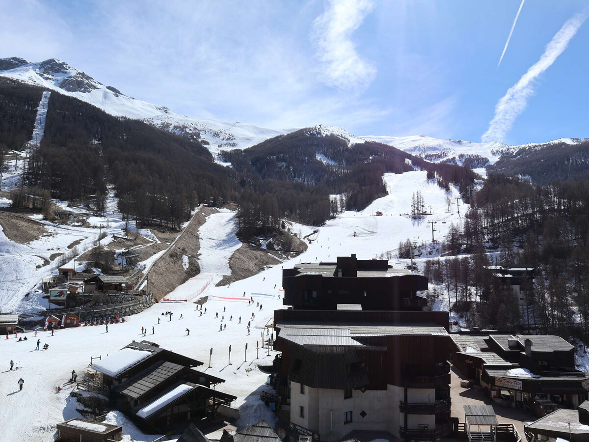Studio 4 pers aux Orres 1650, balcon sud, accès pistes - Photo 6