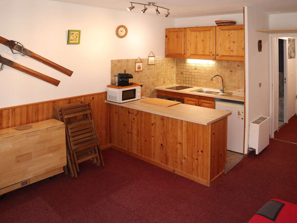 Studio 4 pers. aux Orres 1650, balcon sud face aux pistes - Photo 4