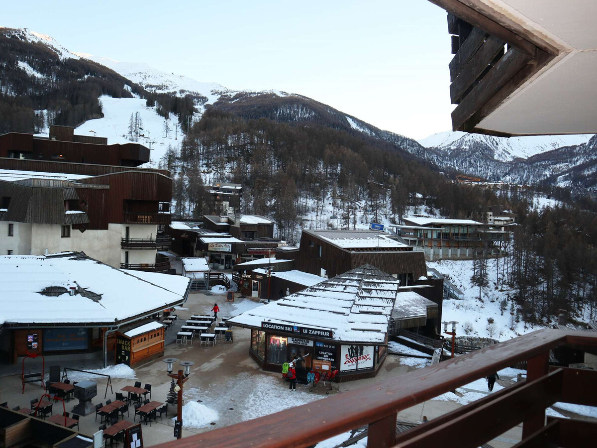 Studio 4 pers aux Orres avec balcon vue pistes - Photo 9