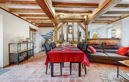 Maison pierre 6 personnes avec jacuzzi à Neuilly-le-Vendin : photo 2