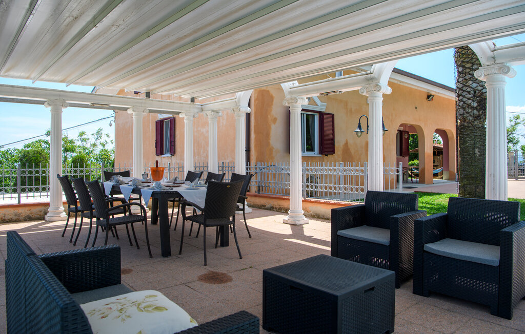 Maison 7 personnes à Castel Colonna di Mont - Photo 2