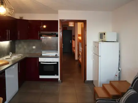Studio 6 personnes avec balcon sud aux Orres, à 100 m des pistes : photo 3